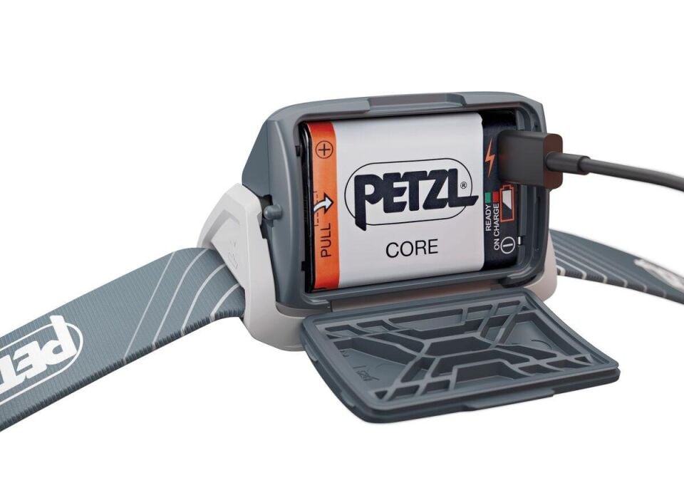 PETZL TIKKA CORE Kafa Feneri