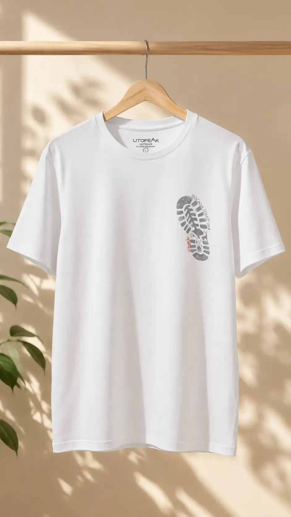 Utopeak Ayak izi T-shirt